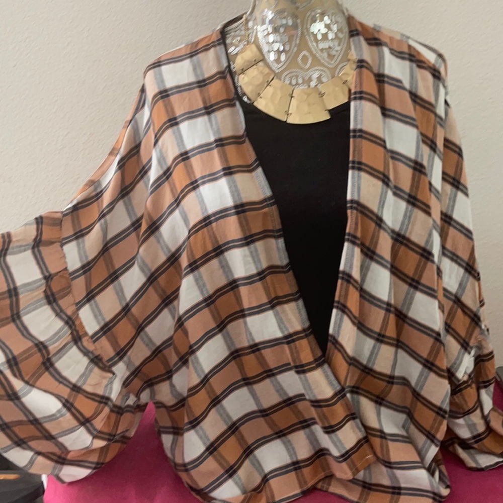 Plaid wrap 😍